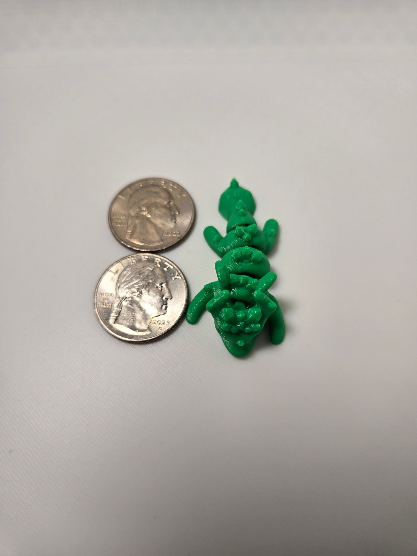 Mini Articulated Dragon with Twist-to-Open Black Dragon Egg – 3D Printed Fantasy Toy, Dragon Gift, Fidget Toy, Desk Decor