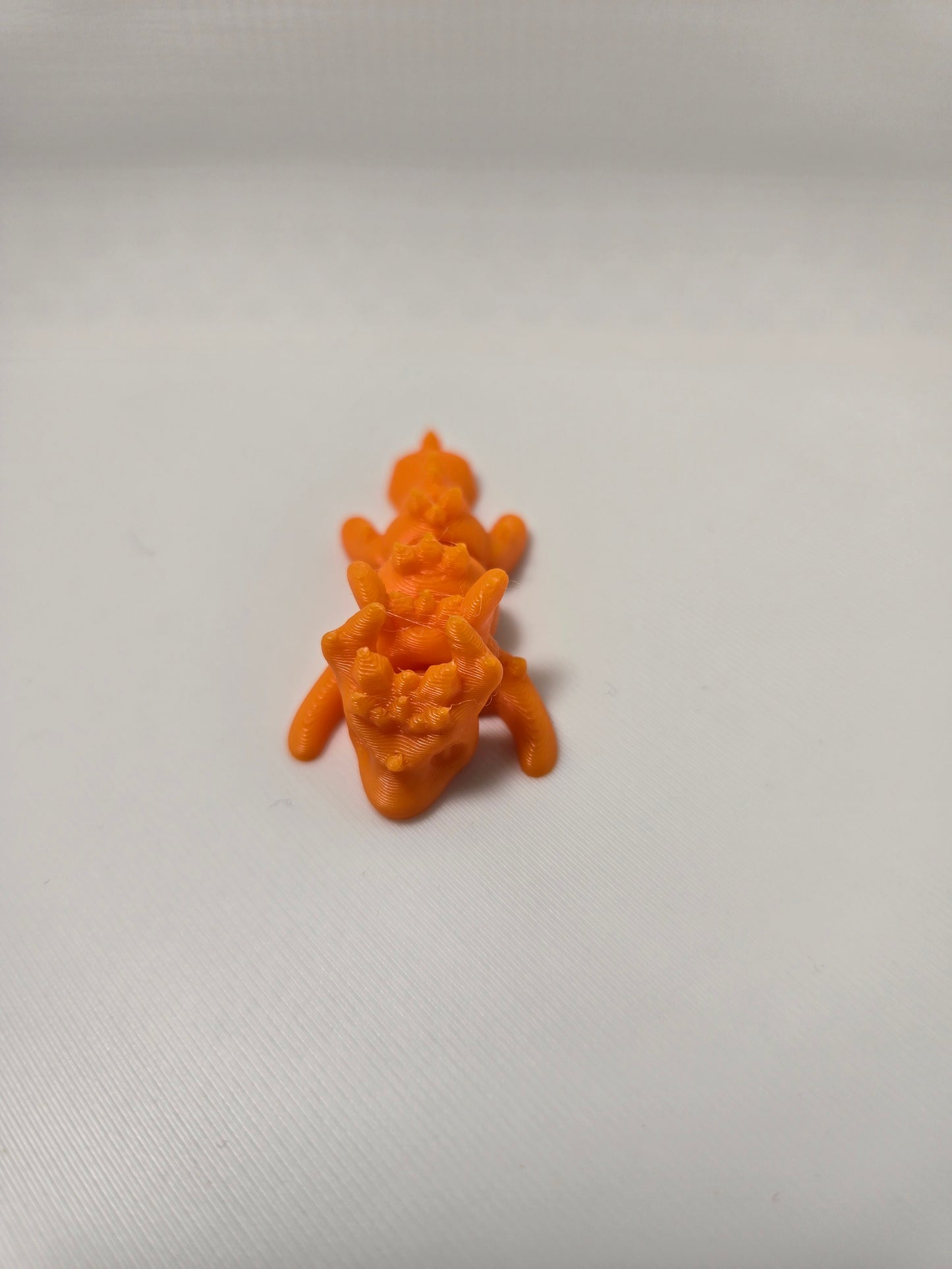 Mini Articulated Dragon with Twist-to-Open Black Dragon Egg – 3D Printed Fantasy Toy, Dragon Gift, Fidget Toy, Desk Decor