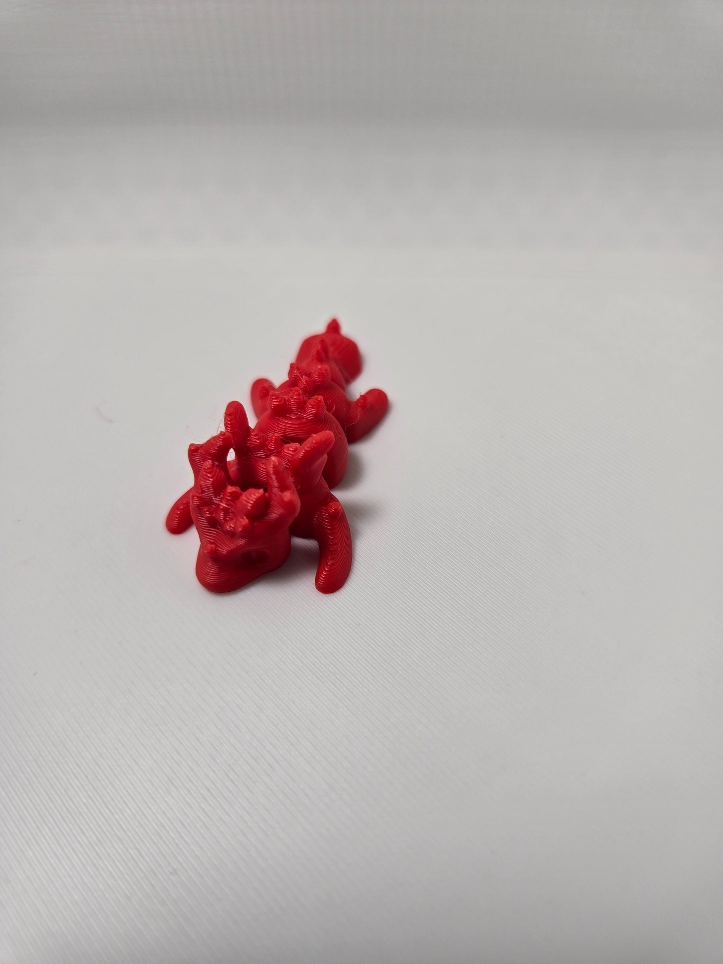 Mini Articulated Dragon with Twist-to-Open Black Dragon Egg – 3D Printed Fantasy Toy, Dragon Gift, Fidget Toy, Desk Decor